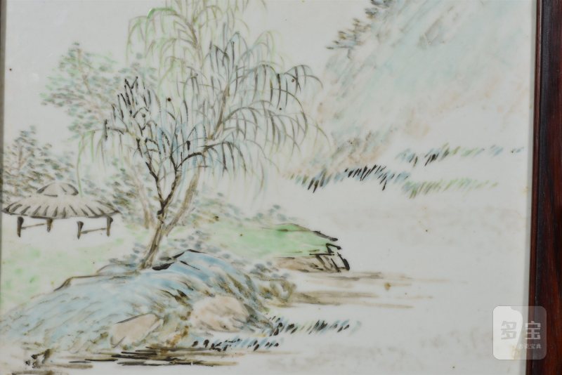清光绪 程言浅绛彩淡翠摇峰山水瓷板插屏 - 图4